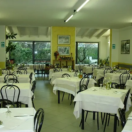 Отель Trattoria Emiliana Ночето