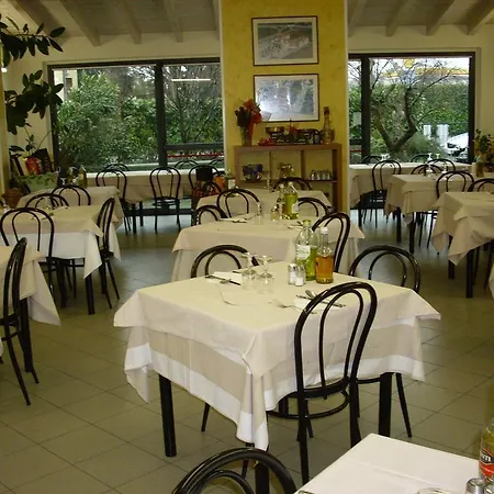 Trattoria Emiliana Ночето