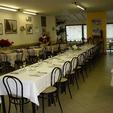 Отель Trattoria Emiliana
